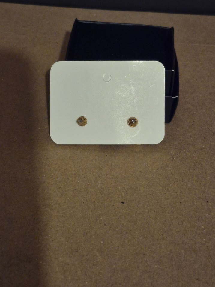 Altın Renk Mini Kalp Küpeler - Görsel 2