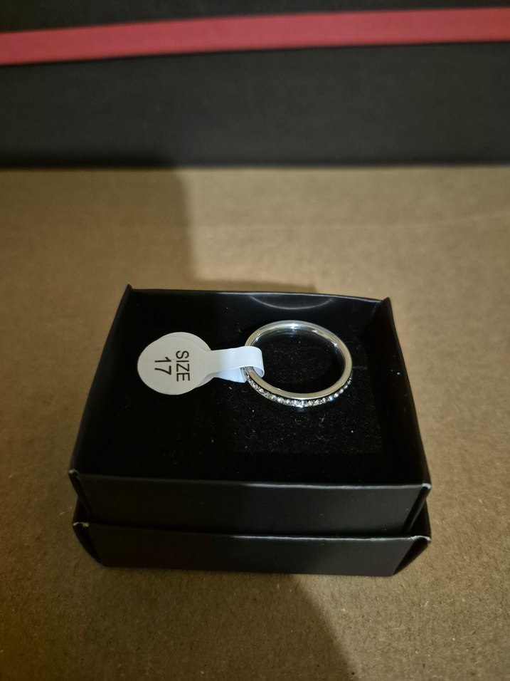 2'li Altın ve Gümüş Renkli Taşlı Kadın Yüzükleri 17 Sıze - Görsel 3