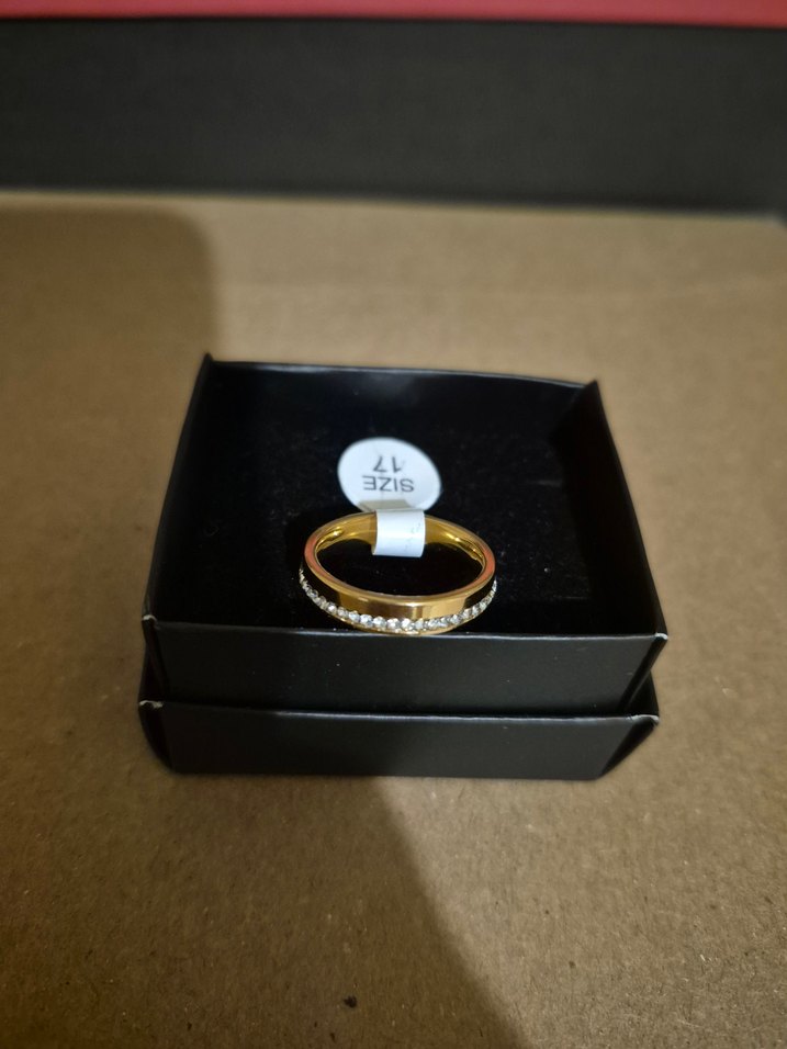 2'li Altın ve Gümüş Renkli Taşlı Kadın Yüzükleri 17 Sıze - Görsel 4