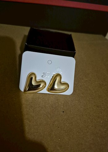 Parlak Altın Mini Kalp Küpe - Görsel 3