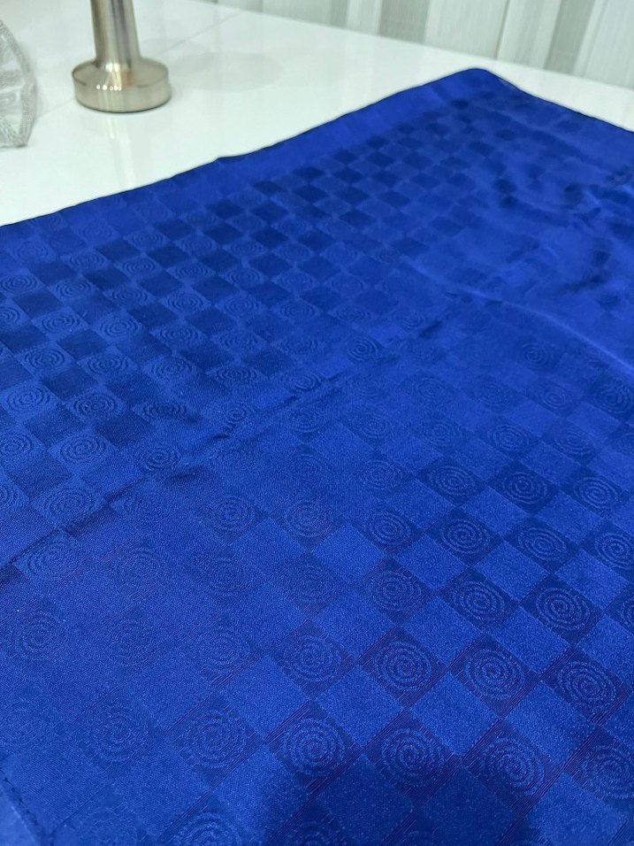 Parlak Mavi Kadın Saten Şal - Görsel 3