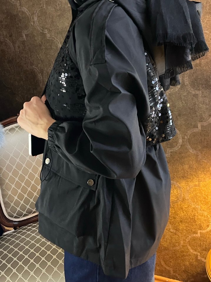 Kapüşonlu Uzun siyah payetli Kadın Ceket - Görsel 5