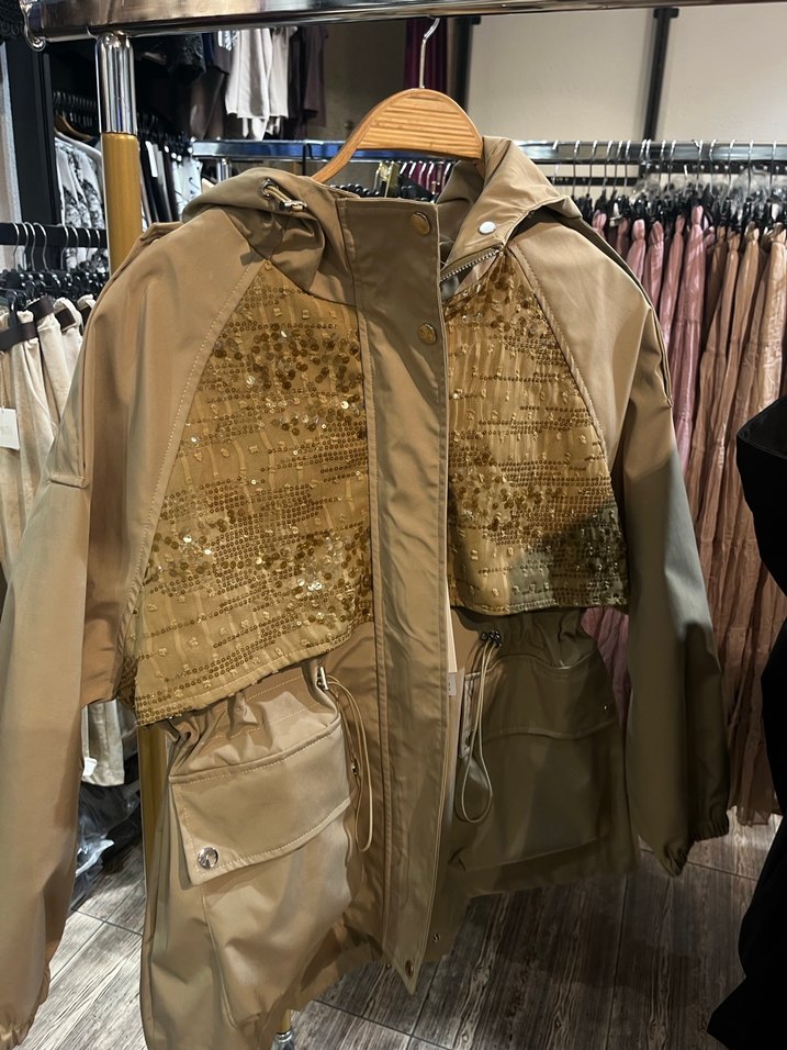 Kapüşonlu Uzun siyah payetli Kadın Ceket - Görsel 2