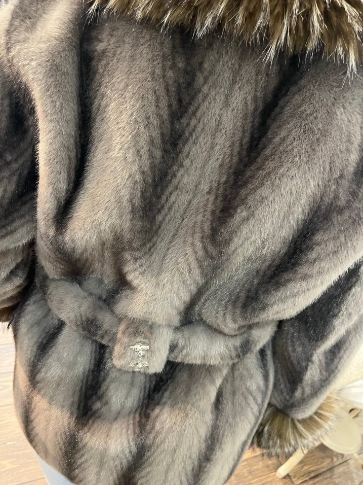 Kahverengi Kürklü Uzun Kadın Kaban - Görsel 2