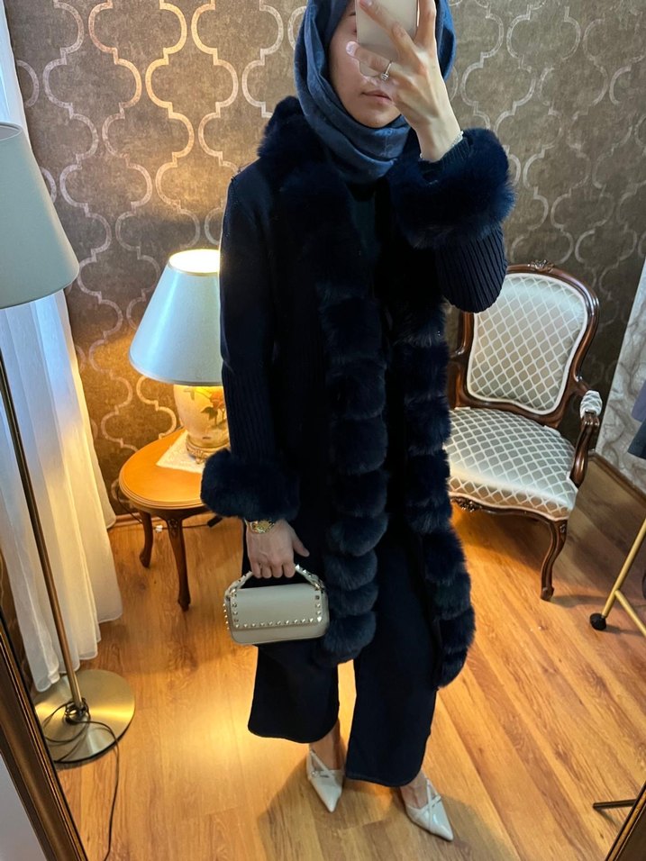 Koyu Mavi Kürklü Uzun angora Kadın hırka - Görsel 5