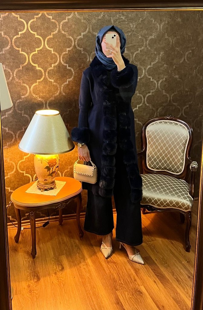 Koyu Mavi Kürklü Uzun angora Kadın hırka - Görsel 4