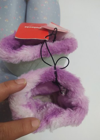 Polaris Kız Çocuk Mor Peluş Detaylı Sıcak Terlik 29 ve 31 mevcut - Görsel 2