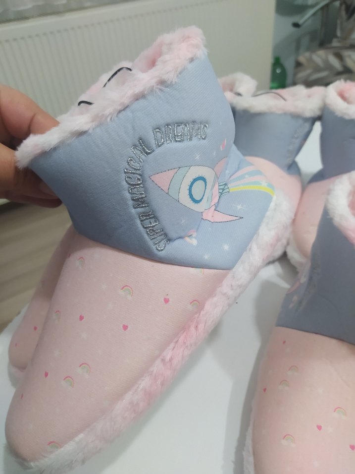 Polaris Kız Çocuk Pembe Peluş Ev panduf 29 31 mevcut - Görsel 2