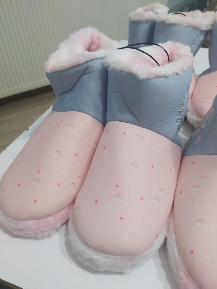 Polaris Kız Çocuk Pembe Peluş Ev panduf 29 31 mevcut - Görsel 4