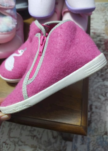 Pembe Fermuarlı Kız Çocuk Ev Terliği - Görsel 3