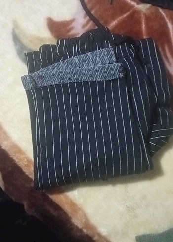 Kadın Siyah Çizgili Pilili Midi Pantolon - Görsel 3