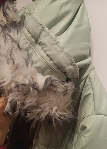 LCW Kids Kapüşonlu Kız Çocuk Mont - Görsel 6