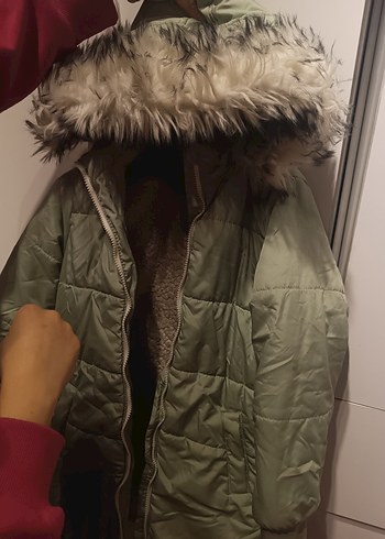 LCW Kids Kapüşonlu Kız Çocuk Mont - Görsel 5