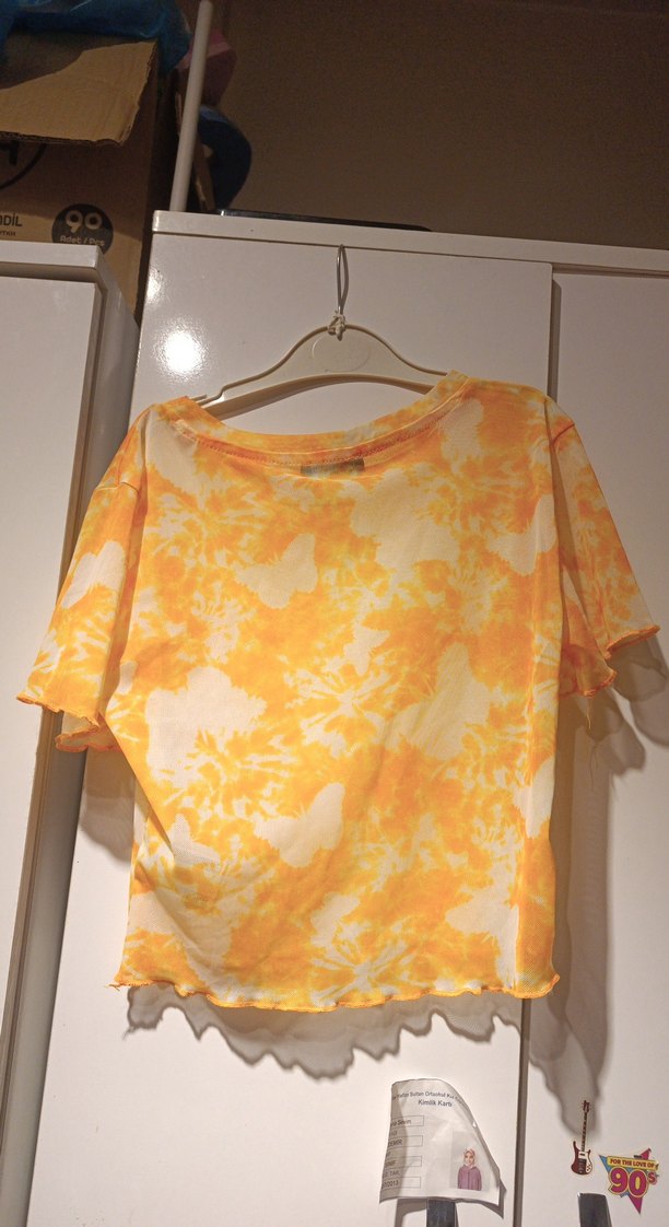 Sarı ve turuncu crop - Görsel 2