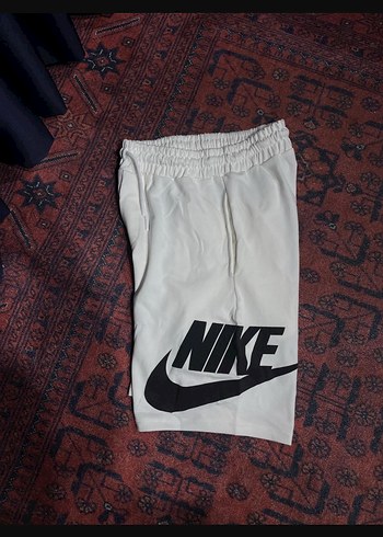 Nike Beyaz Rahat Kesim Erkek Şort - Görsel 2