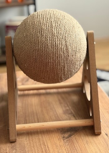 Kahverengi Kedi Oyun Topu ve Ahşap Standı - Görsel 2