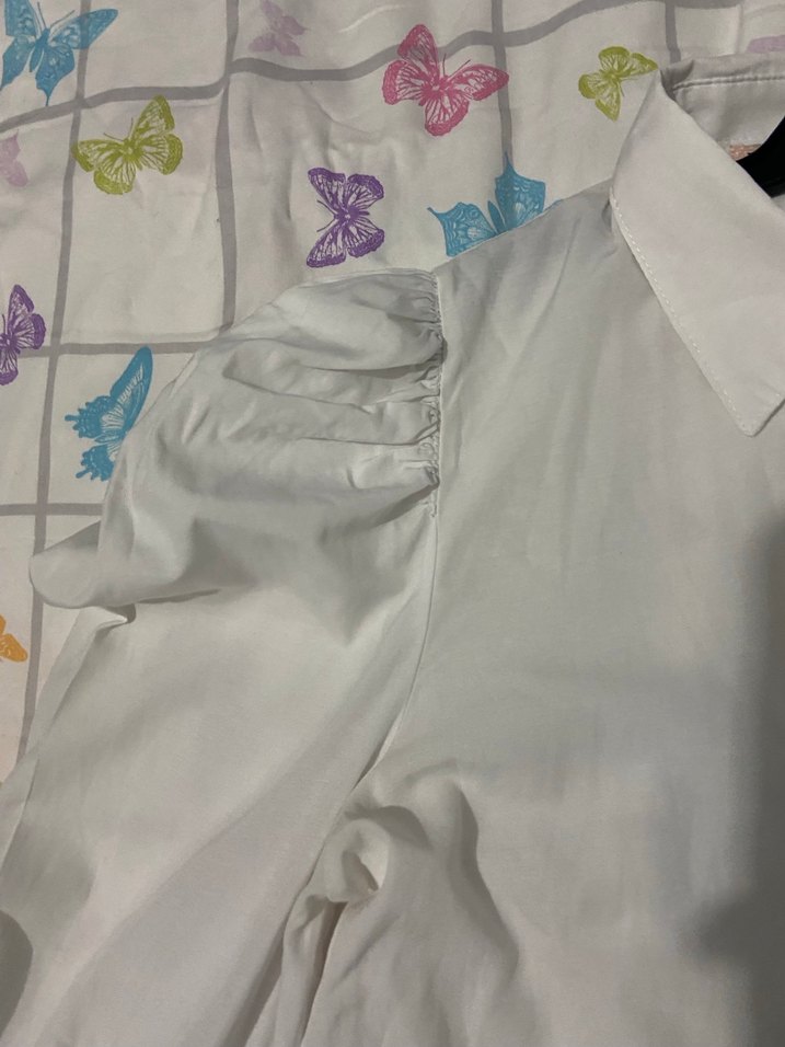 Düğmeli Beyaz Pamuklu Kadın Gömlek - Görsel 4