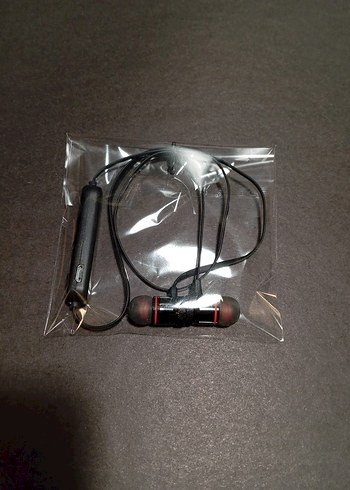 Diğer Siyah Kablosuz Bluetooth Kulak İci Kulaklik