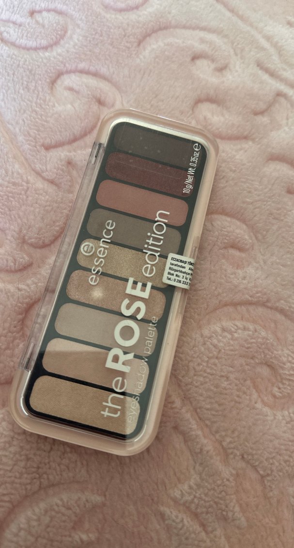 Essence The Rose Edition Göz Farı Paleti - Görsel 2