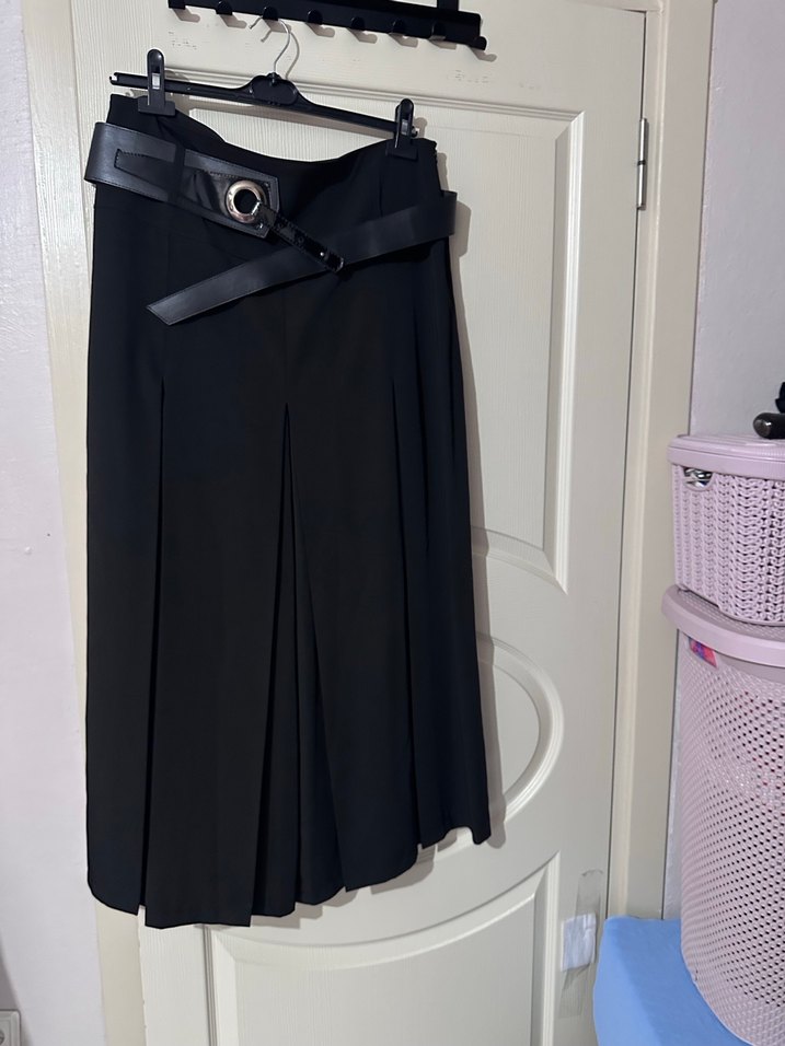 Kadın Siyah Deri Uzun Etek Kemerli - Görsel 2