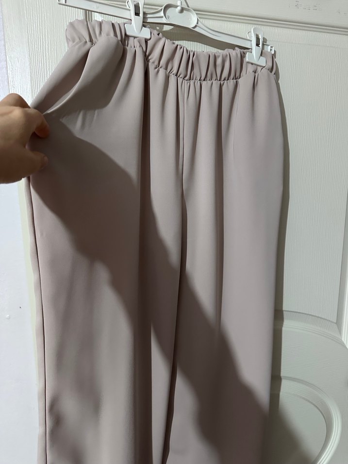 Bej Renkli Bol Kesim Kadın Kumaş Pantolon - Görsel 3