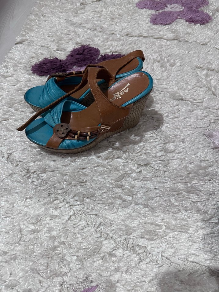 Mavi Süet Bağlamalı Dolgu Topuklu Kadın Ayakkabı - Görsel 2