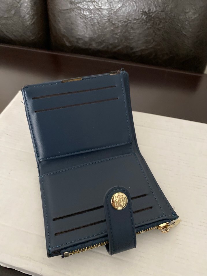 Klasik Şıklıkta Mavi Kadın Deri Cüzdan - Görsel 3