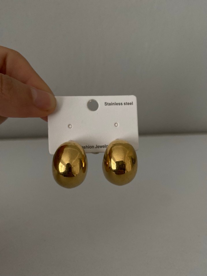 Altın Renk Parlak Düğme Küpe - Görsel 2