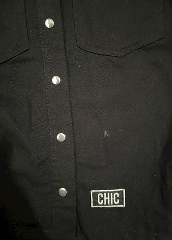 Siyah Düğmeli Kısa Kollu Denim Gömlek - Görsel 3