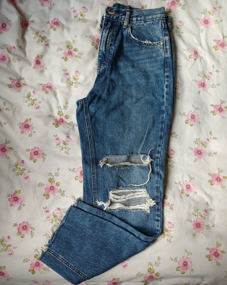 Pull Bear yırtık jean - Görsel 2