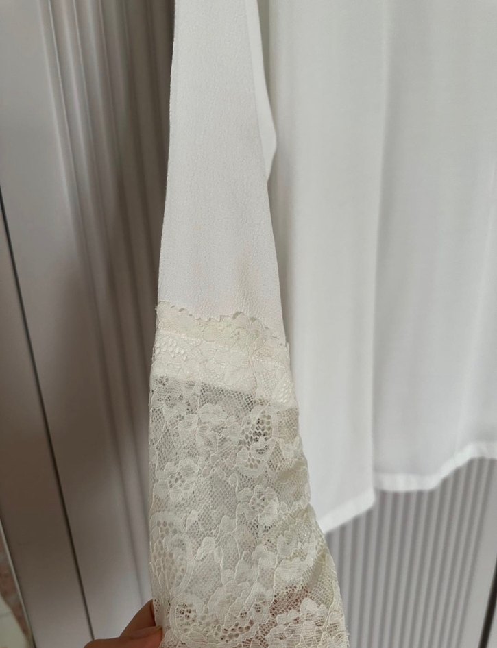 İpekyol Dantel Detaylı Beyaz V-Yaka Kadın Bluz - Görsel 3