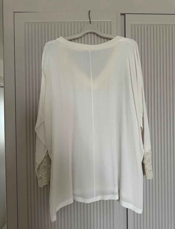 İpekyol Dantel Detaylı Beyaz V-Yaka Kadın Bluz - Görsel 2