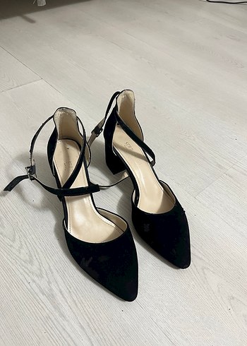 Siyah süet Tokalı Topuklu Kadın Ayakkabı - Görsel 2