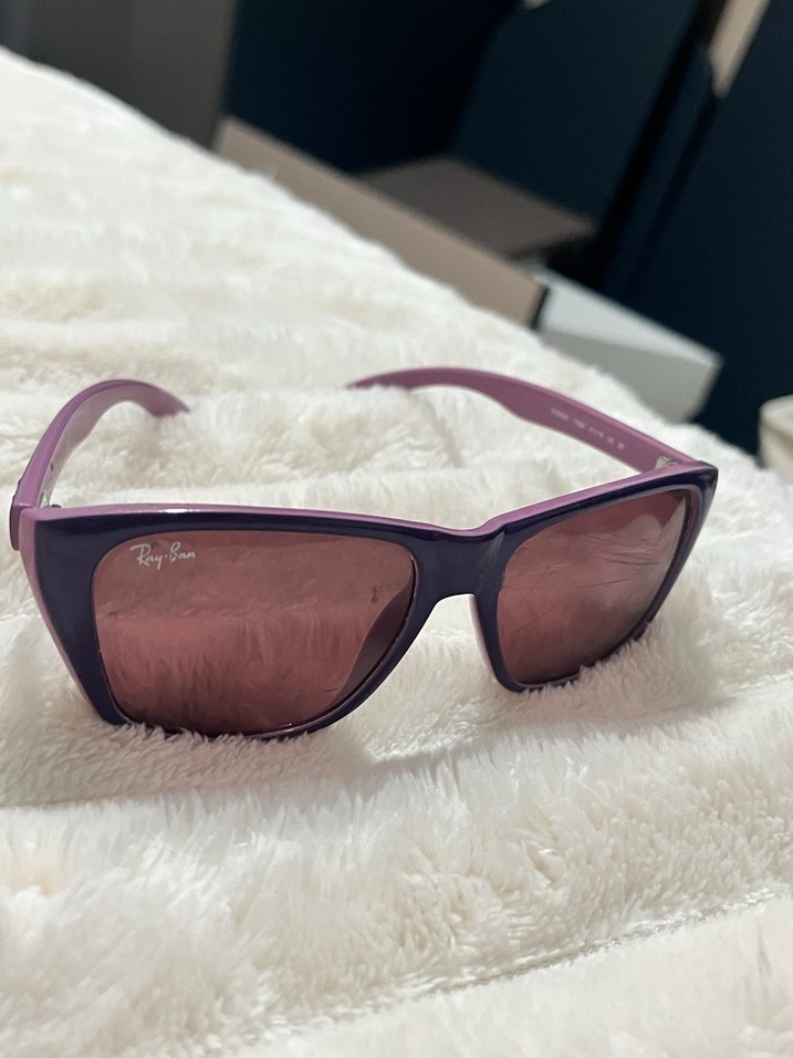 Ray-Ban mor renk çocuk güneş gözlüğü - Görsel 2