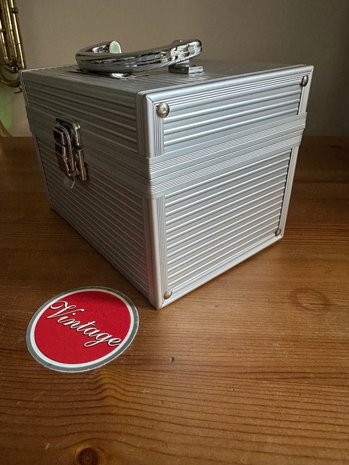 Vintage 90lar LOreal çok amaçlı kutu - Görsel 3