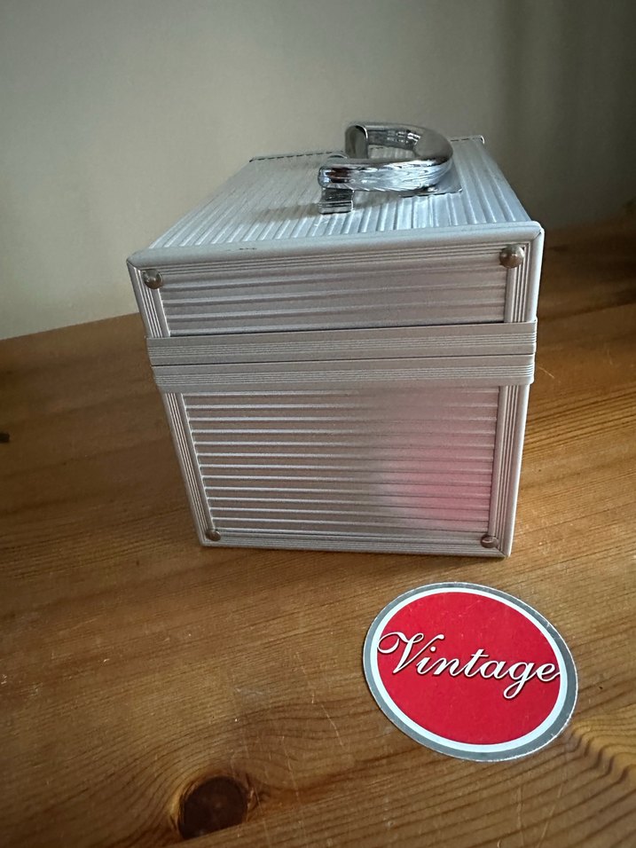 Vintage 90lar LOreal çok amaçlı kutu - Görsel 2