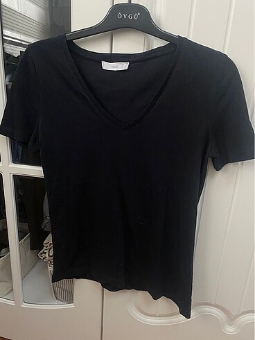Mango Tshirt