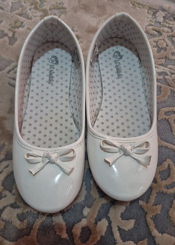 Beyaz Fiyonklu Kız Babet Ayakkabı - Görsel 2