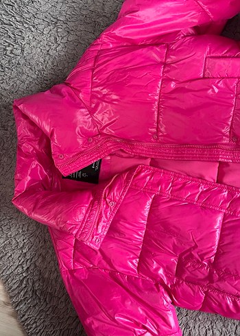 Parlak Pembe Kısa Kadın Kışlık Mont - Görsel 2