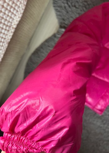 Parlak Pembe Kısa Kadın Kışlık Mont - Görsel 3