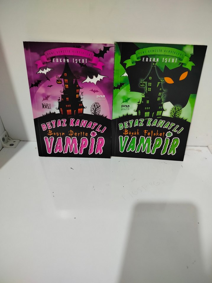 Beyaz Kanatlı Vampir 1. ve 2. - Görsel 2