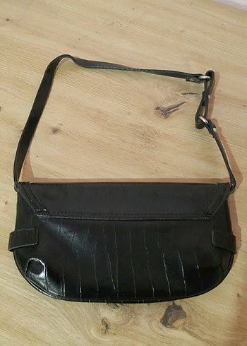 Kemer Tokalı Siyah Yılan Desenli Deri Kadın Çanta - Görsel 2