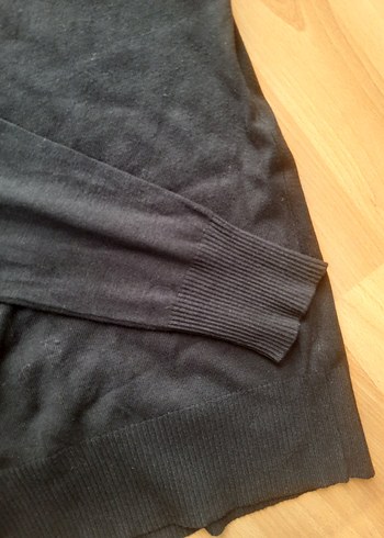 Siyah V Yaka tshirt - Görsel 2