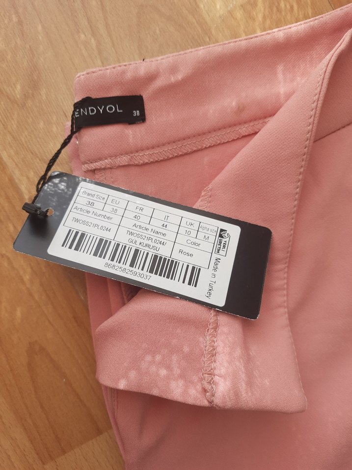 Pembe Pilili Kadın Parlak Kumaş Pantolon - Görsel 3