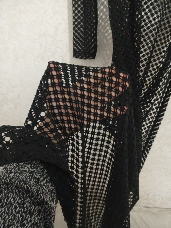 Uzun Siyah Hırka - Görsel 3