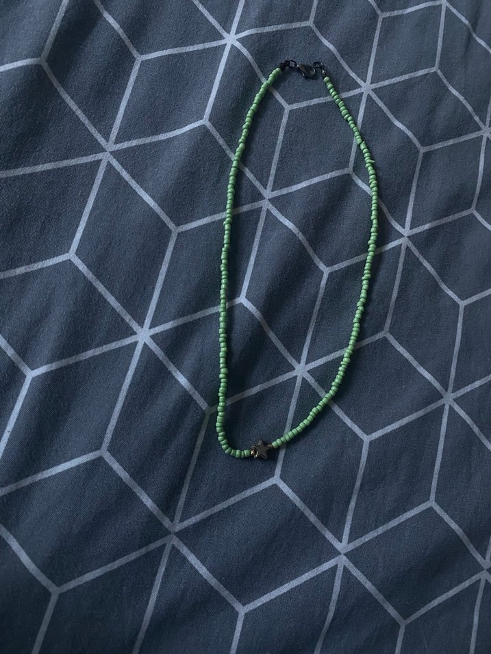 Yeşil Boncuklu Yıldızlı  Kolye - Görsel 2