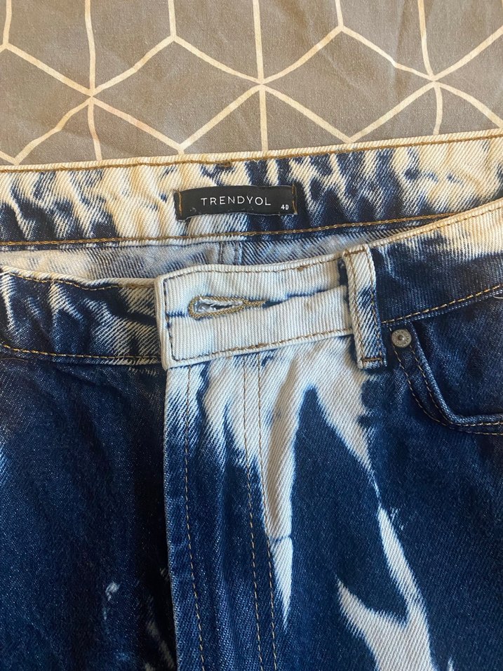 Kadın Lacivert Batik Desenli Cep Detaylı Jean - Görsel 2