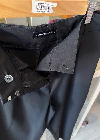 Siyah Kadın Normal Kesim Midi Kumaş Pantolon - Görsel 2