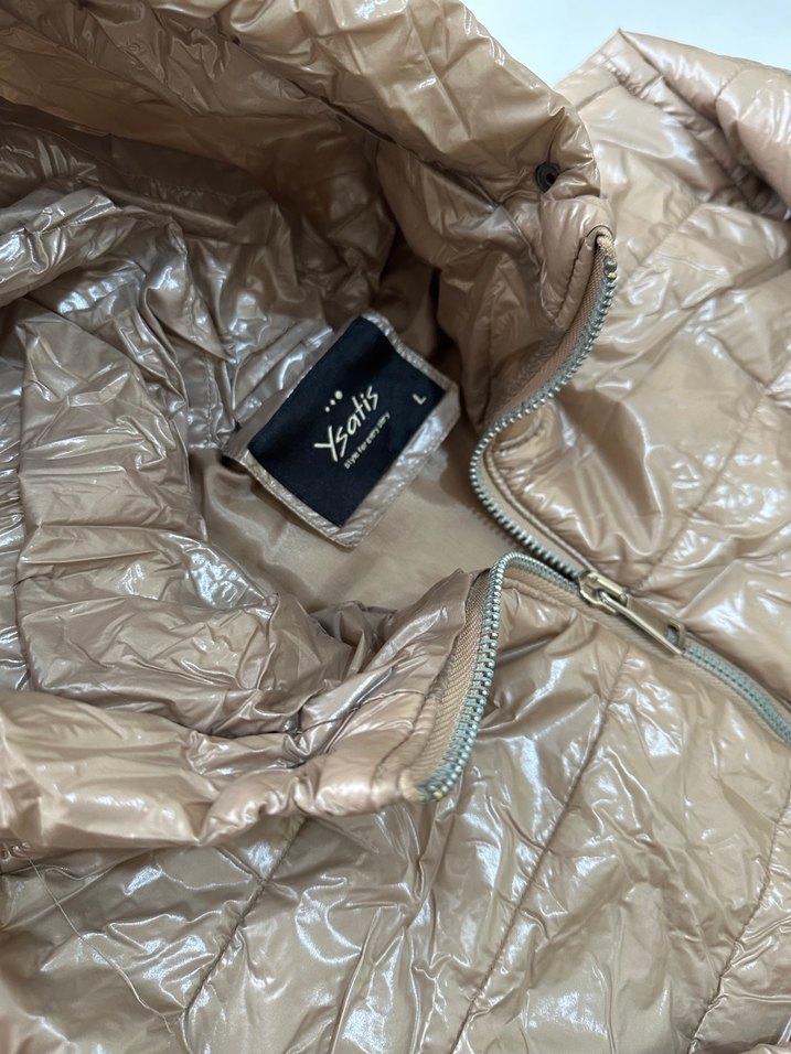 Bej Kapüşonlu Parlak Kadın Kışlık Mont - Görsel 2