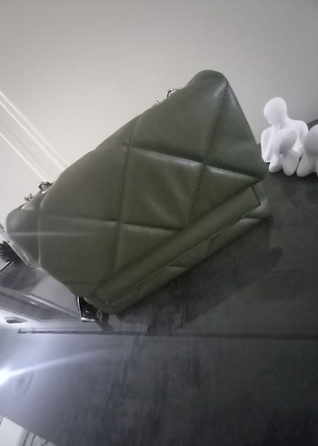 Kemer Detaylı Kadın Deri Çanta - Haki - Görsel 2